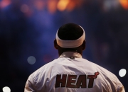 9you娱乐-冰城绝响，吉林队压哨神迹，小贾伦全程高能撕裂快船