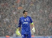 九游娱乐入口-铁闸与狂潮，斯通斯定海神针，利物浦怒涛淹没希腊神话