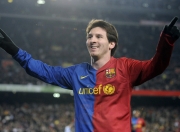 九游体育-绝杀之夜与不屈之魂，胡金秋的高光映照雄鹿险胜青岛