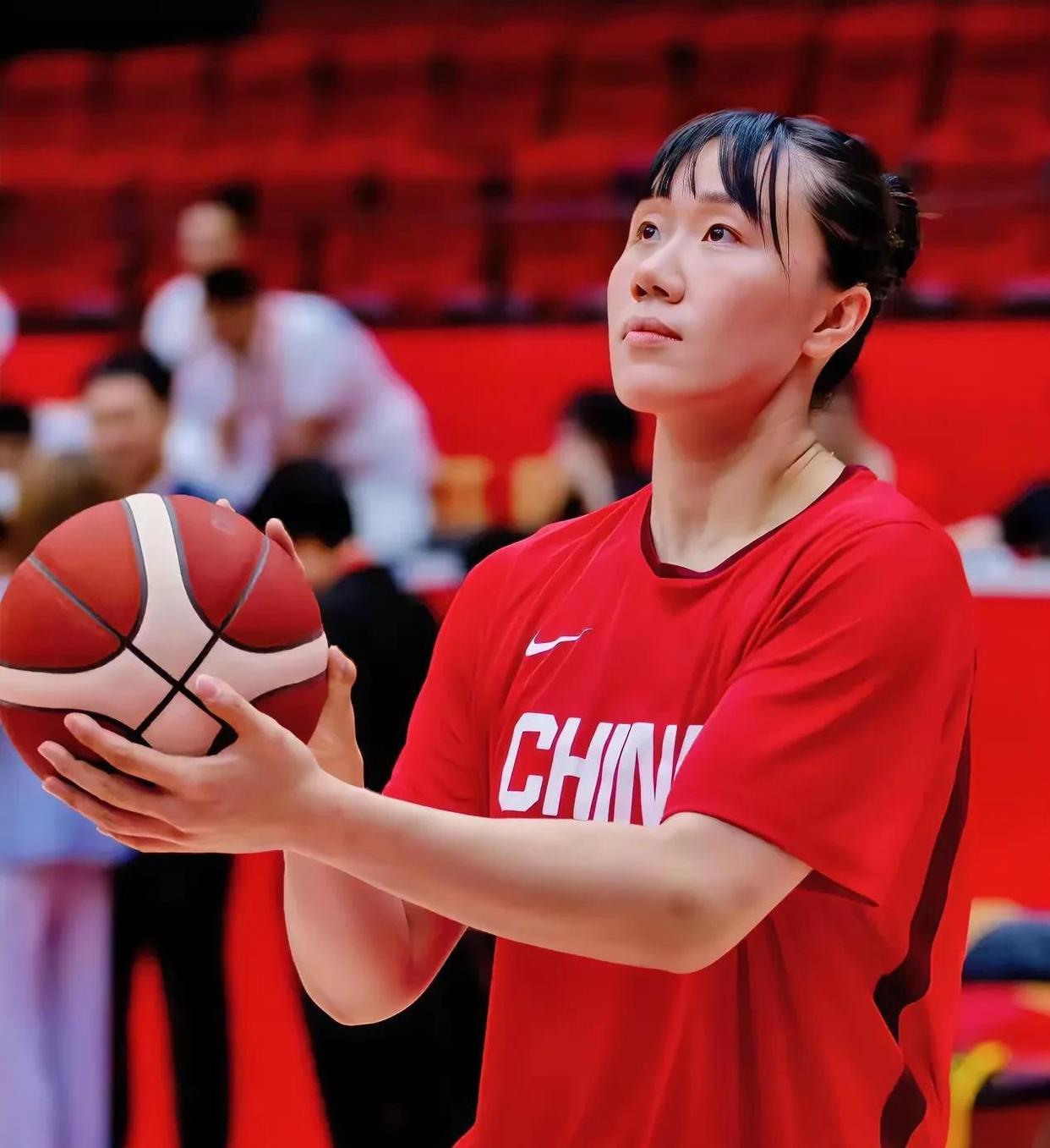 澳洲女篮队成功晋级奥运四强,实力强大 澳洲女篮队成功晋级奥运四强,实力强大