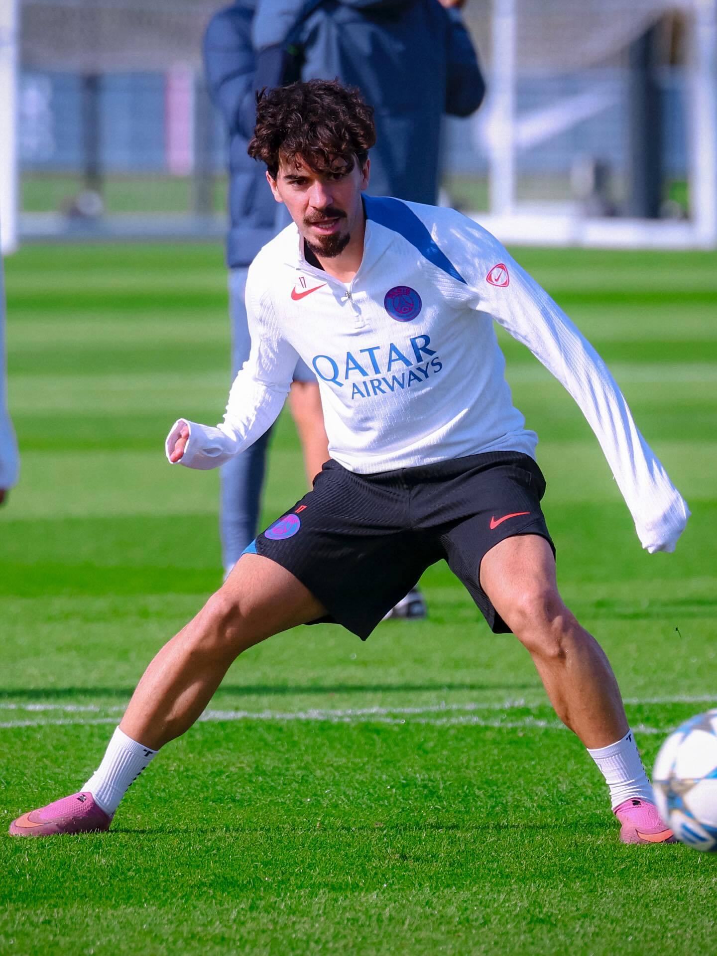 巴黎圣日耳曼连续两年止步欧冠八强的简单介绍